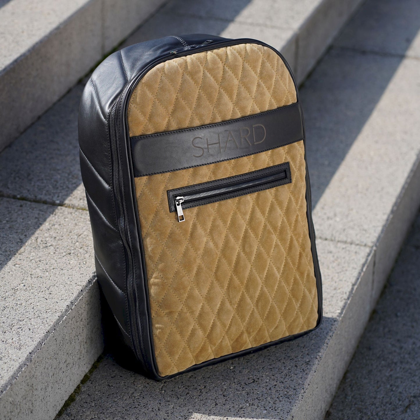 B-BAG s přední kapsou