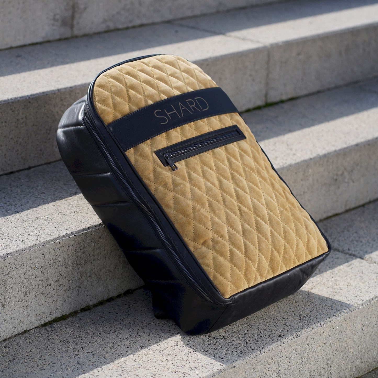 B-BAG s přední kapsou