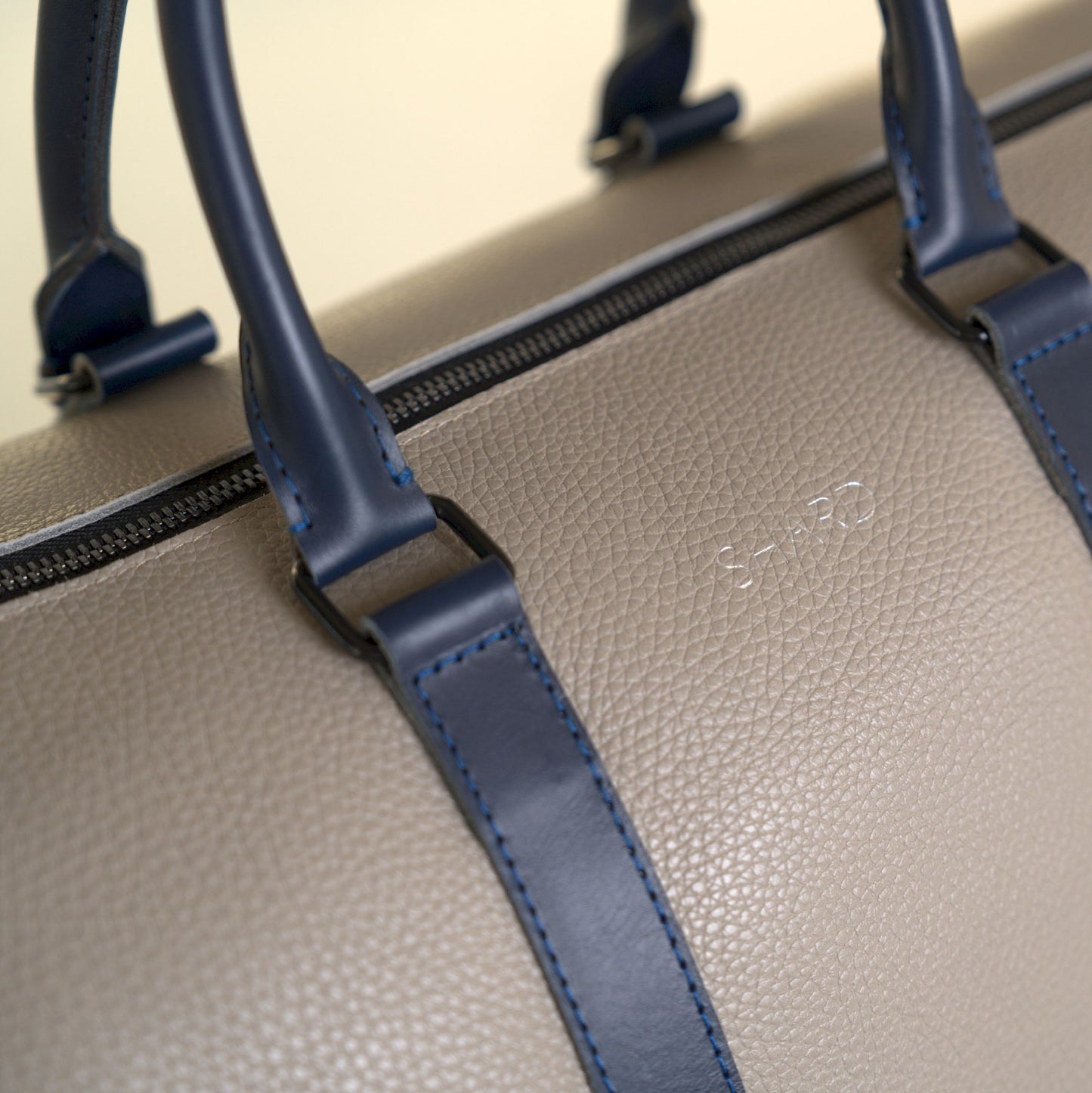 Cestovní taška Esence